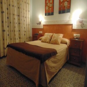 Habitación del hotel, dormitorio con una cama 11
